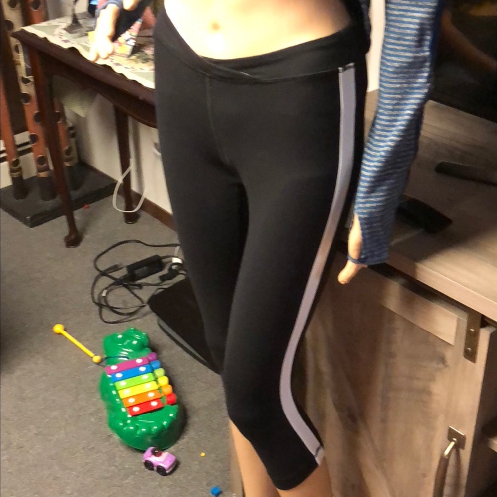 Lululemon - Picture 3 of 7